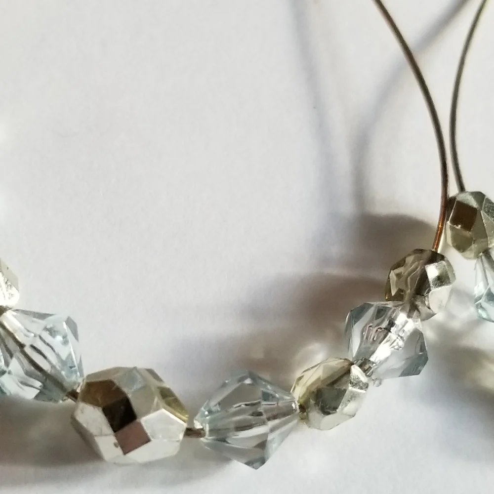 Relisted -Sparkly teardrop earrings silver tone - Picture 8 of 10